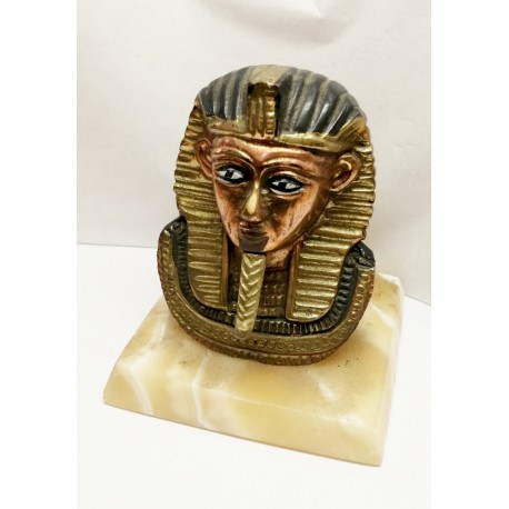 Tutanhamon Fáraó, bronz mellszobra kisplasztika, sárgás Ónix talapzaton.