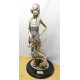 Hölgy kutyával, szecessziós stílusú ezüsttel bevont szobor Auro Belcari Olasz szobrász alkotása.