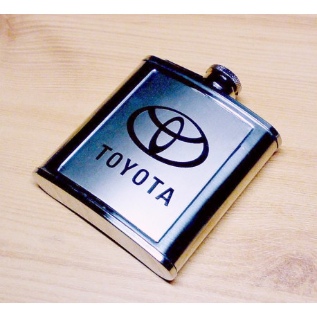 Italos flaska Toyota emblémával, Nagyszerű ajándék lehet.
