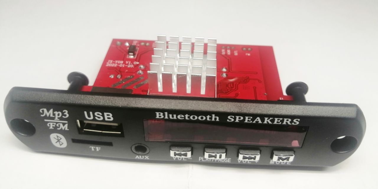 FM transzmitter, 2X60 W-os erősítő Bluetooth 5.0 multimédia lejátszó. USB, MP3, TF kártyahely USB, FM mikrofon