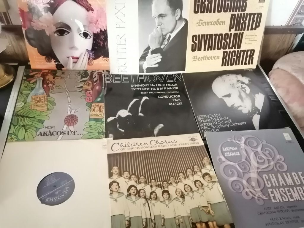 Retro hanglemezgyűjtemény vegyes válogatás 45+db egyben Retro hanglemezgyűjtemény vegyes válogatás 45+db egyben