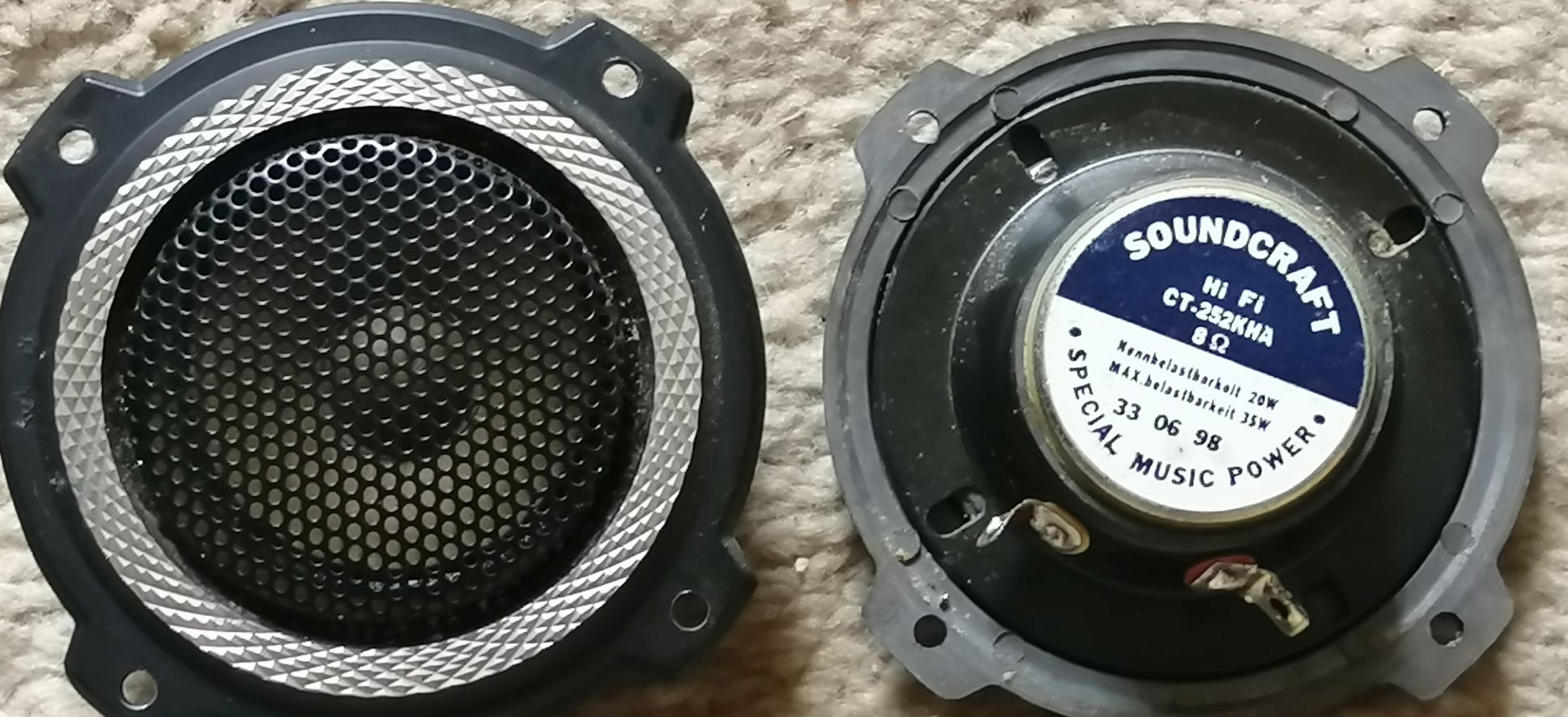 Soundcraft CT-252kha. Nagy teljesítményű hangszóró pár, 10cm.